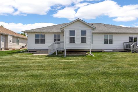812 Dorchester Place NE Cedar Rapids IA 52402