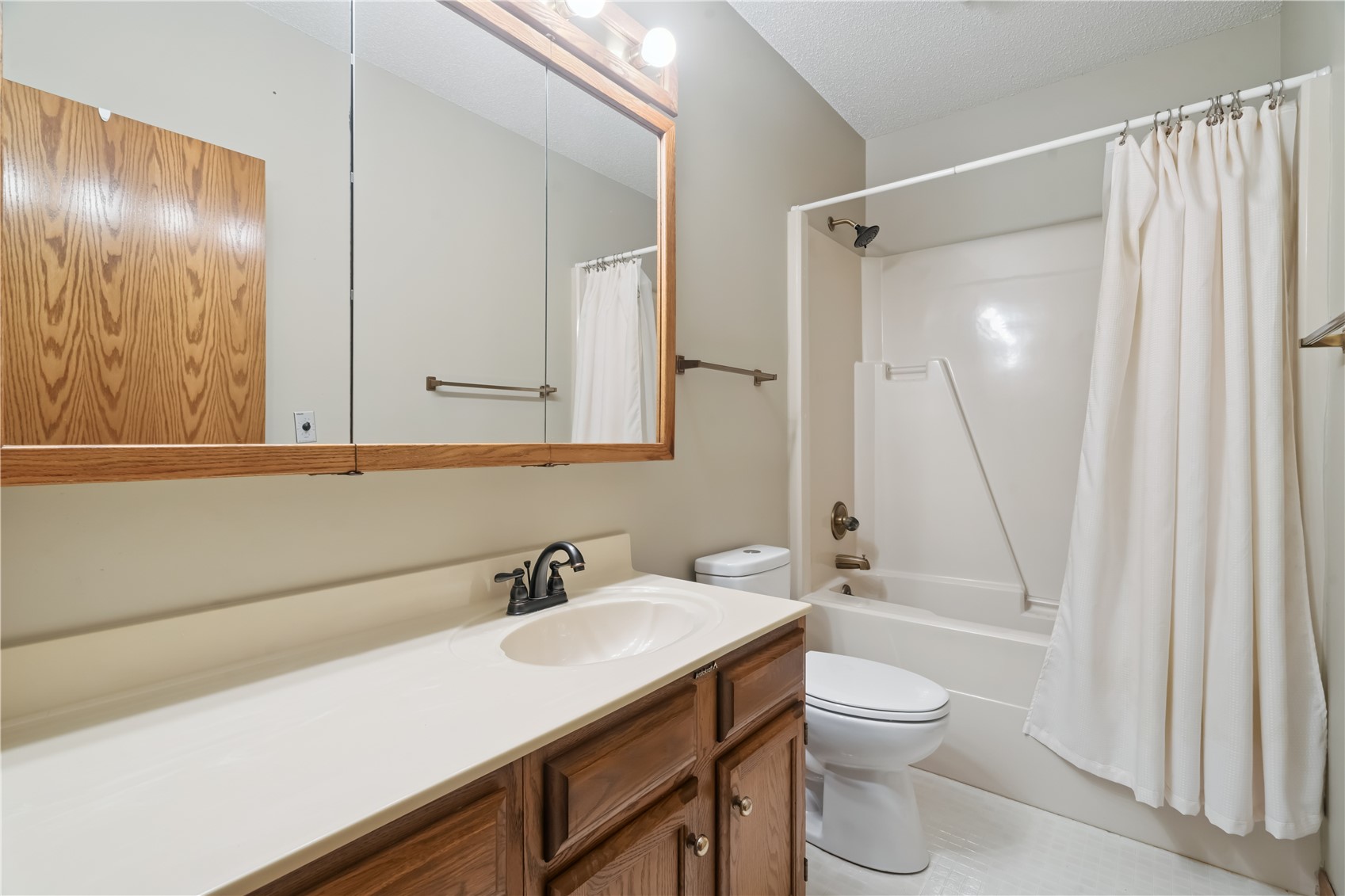 4515 Westchester Drive NE Cedar Rapids IA 52402