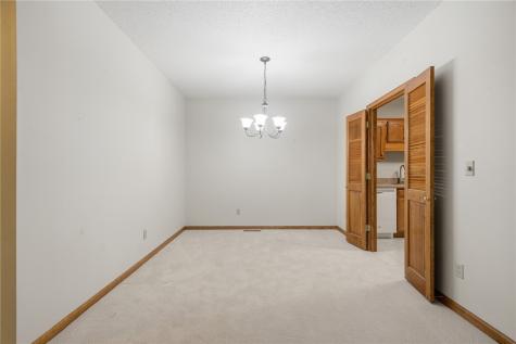 4515 Westchester Drive NE Cedar Rapids IA 52402