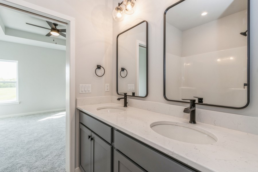 1036 Highland Trail Solon IA 52333