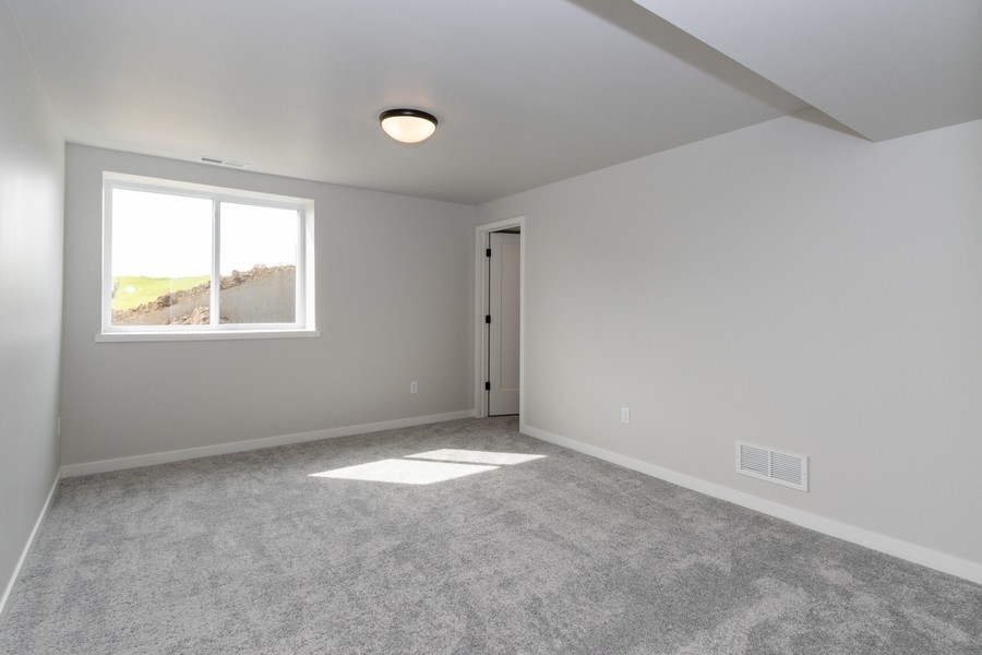 1036 Highland Trail Solon IA 52333