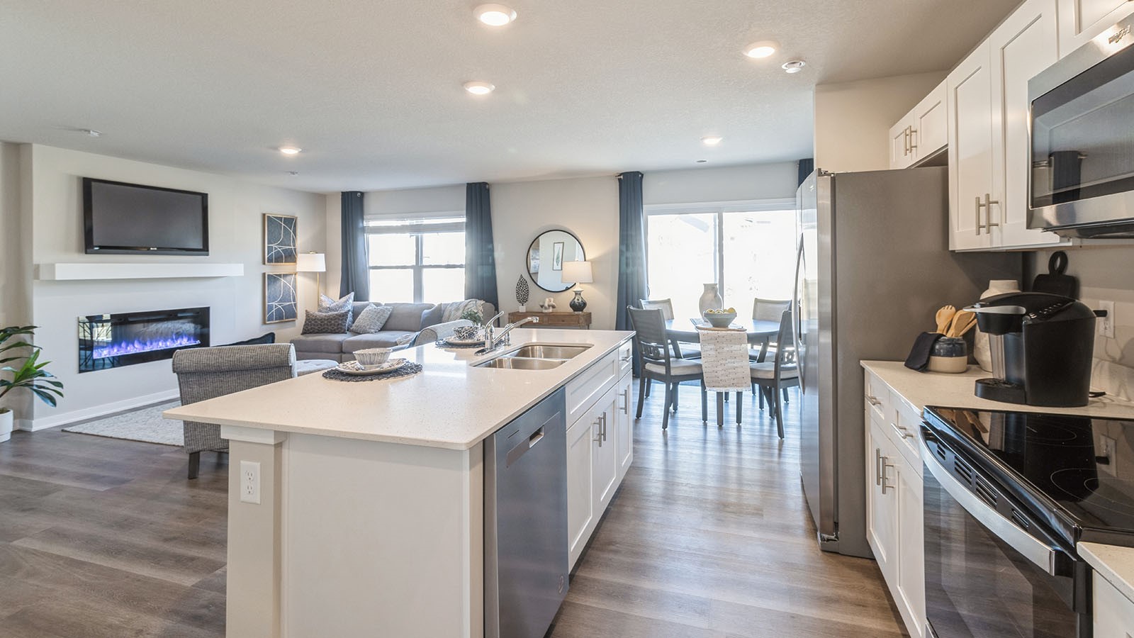 9440 Lovegrass Drive SW Cedar Rapids IA 52404