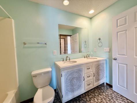 1450 Easton Lane North Liberty IA 52317