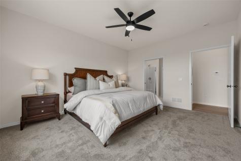 5700 Meadow Grass Circle SE Cedar Rapids IA 52403