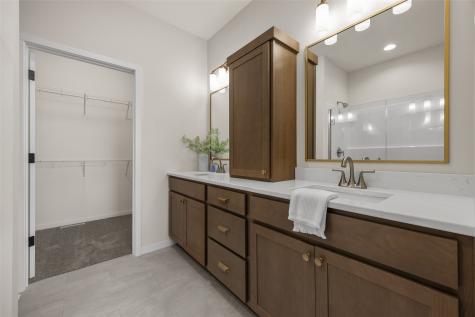 5700 Meadow Grass Circle SE Cedar Rapids IA 52403