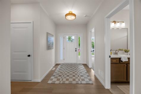 5700 Meadow Grass Circle SE Cedar Rapids IA 52403