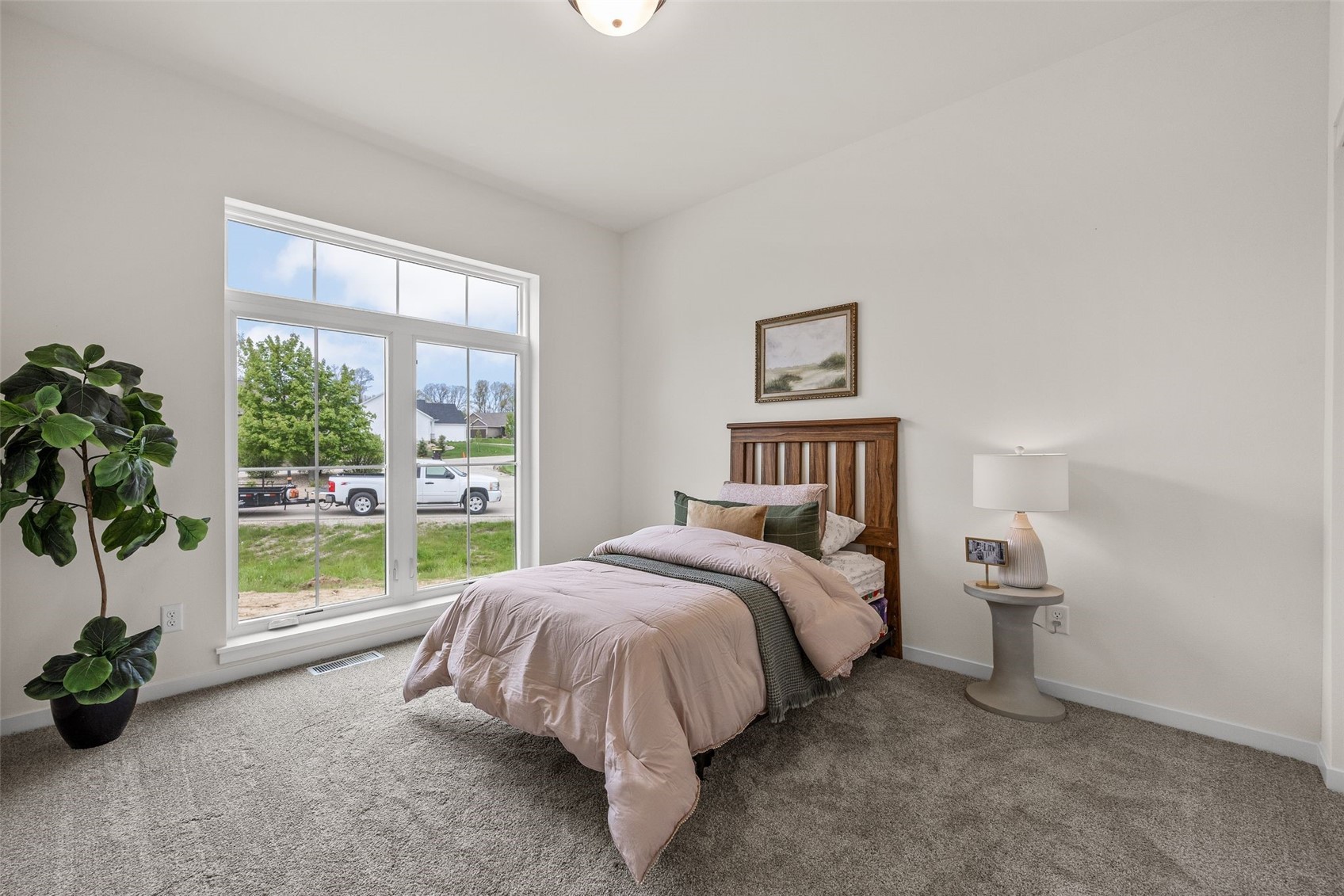 5700 Meadow Grass Circle SE Cedar Rapids IA 52403
