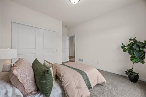 5700 Meadow Grass Circle SE Cedar Rapids IA 52403