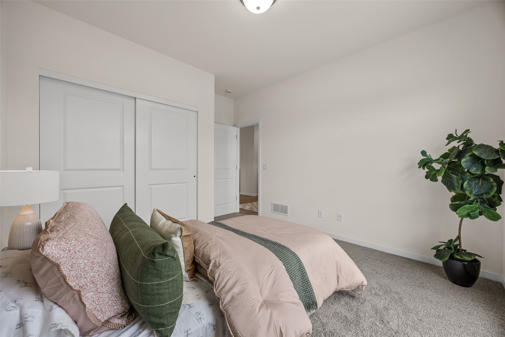 5700 Meadow Grass Circle SE Cedar Rapids IA 52403
