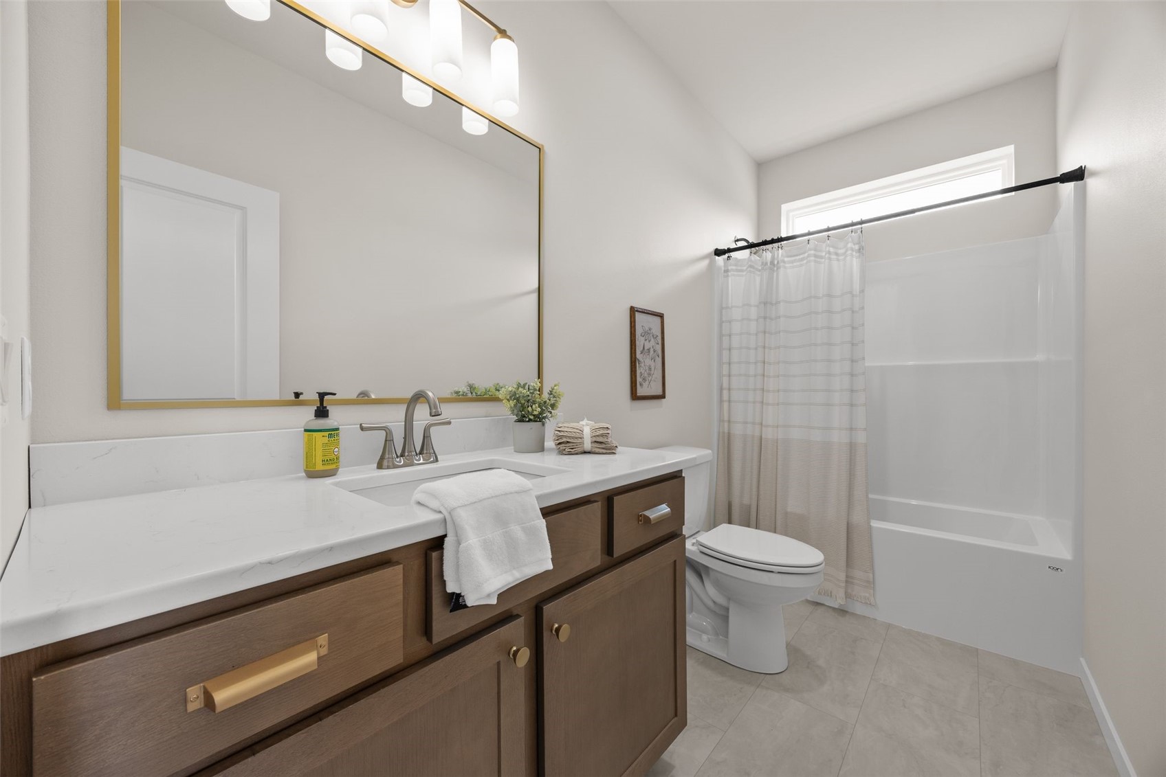 5700 Meadow Grass Circle SE Cedar Rapids IA 52403