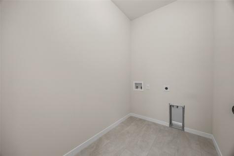 5700 Meadow Grass Circle SE Cedar Rapids IA 52403
