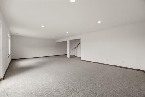 5700 Meadow Grass Circle SE Cedar Rapids IA 52403