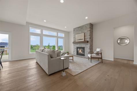 5700 Meadow Grass Circle SE Cedar Rapids IA 52403