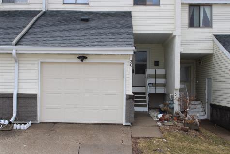 51 29th Ave Drive SW Cedar Rapids IA 52404