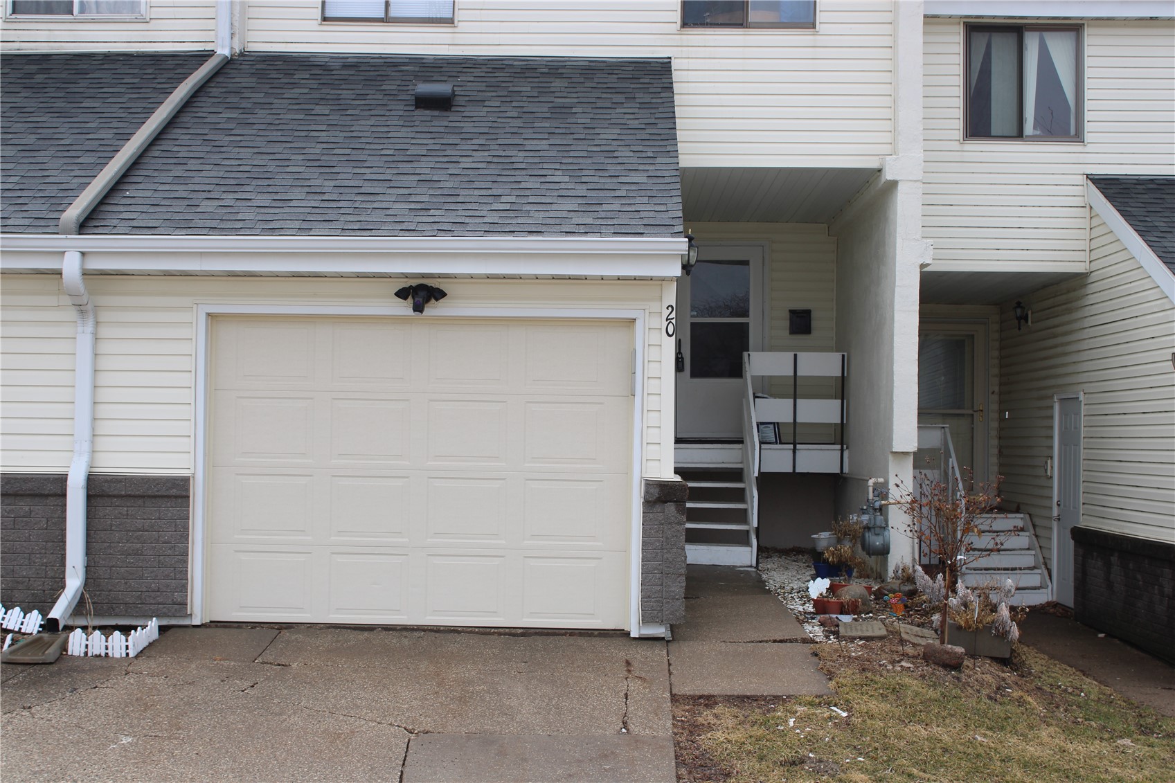 51 29th Avenue Drive SW Cedar Rapids IA 52404