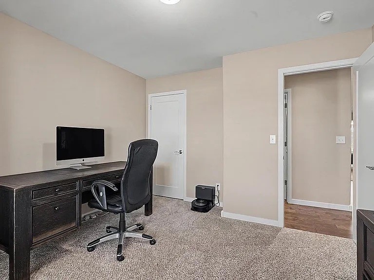 3027 Teton Street SW Street SW Cedar Rapids IA 52404
