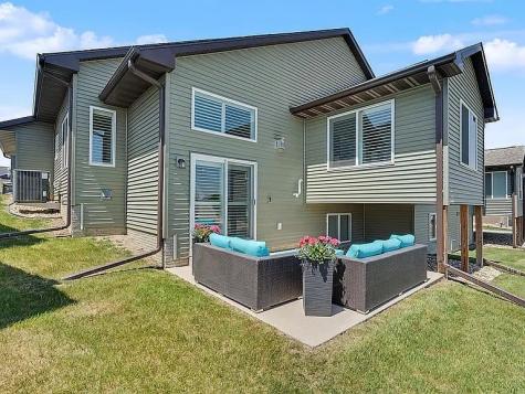 3027 Teton Street SW Street SW Cedar Rapids IA 52404