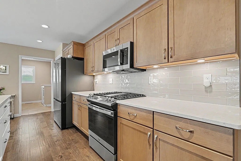 3027 Teton Street SW Street SW Cedar Rapids IA 52404