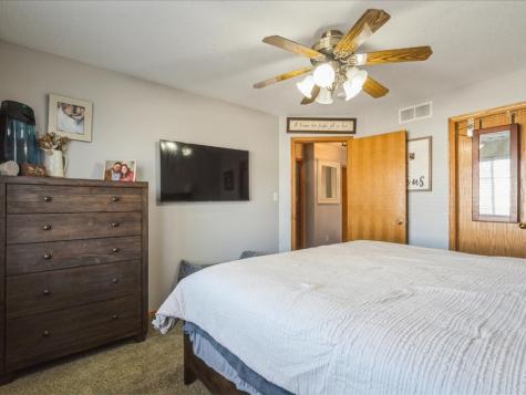3110 English Glen Court #E3 Marion IA 52302