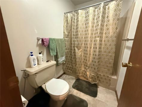 25 Lincoln Avenue Iowa City IA 52246
