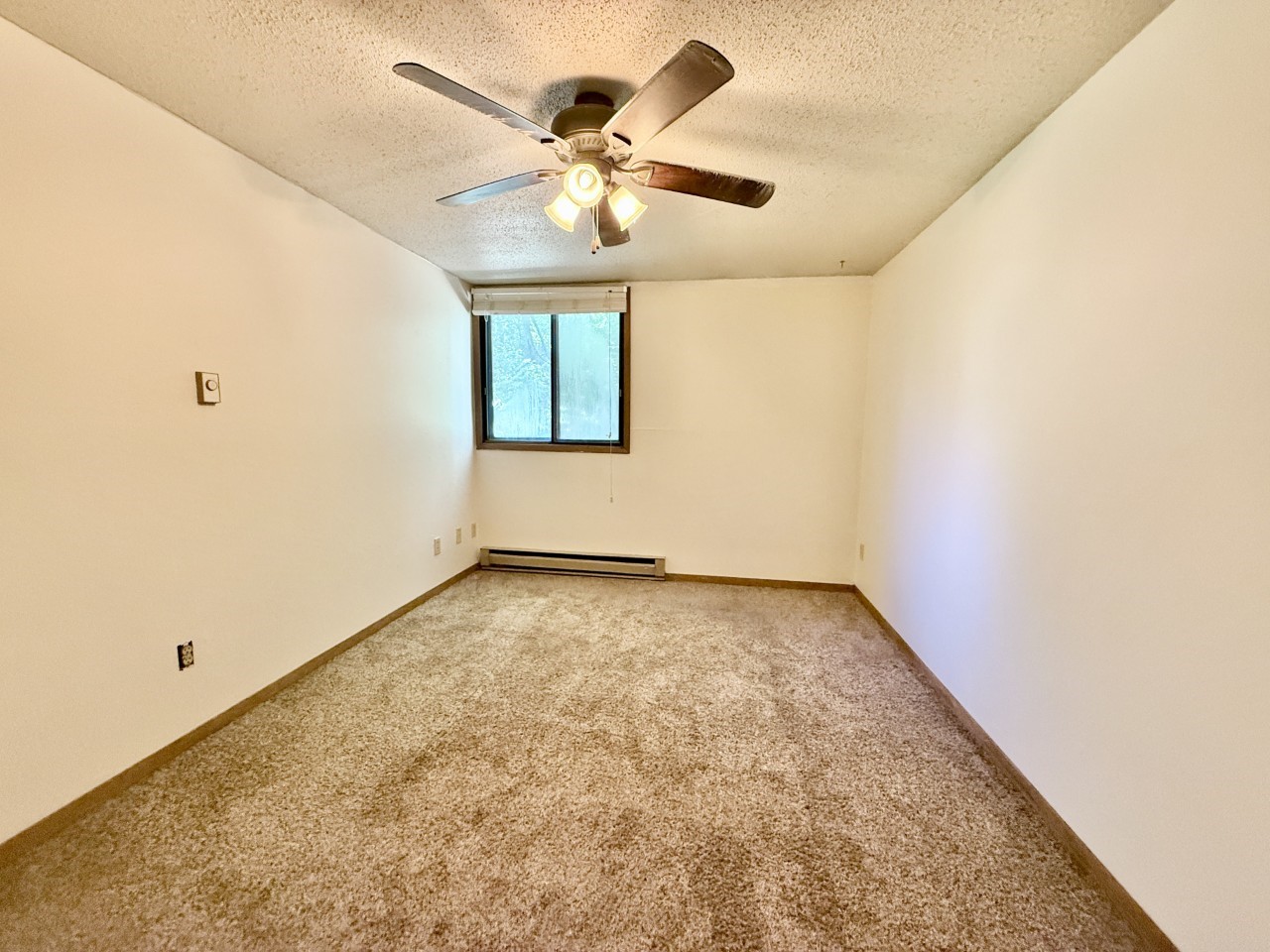 906 Benton Drive Iowa City IA 52246