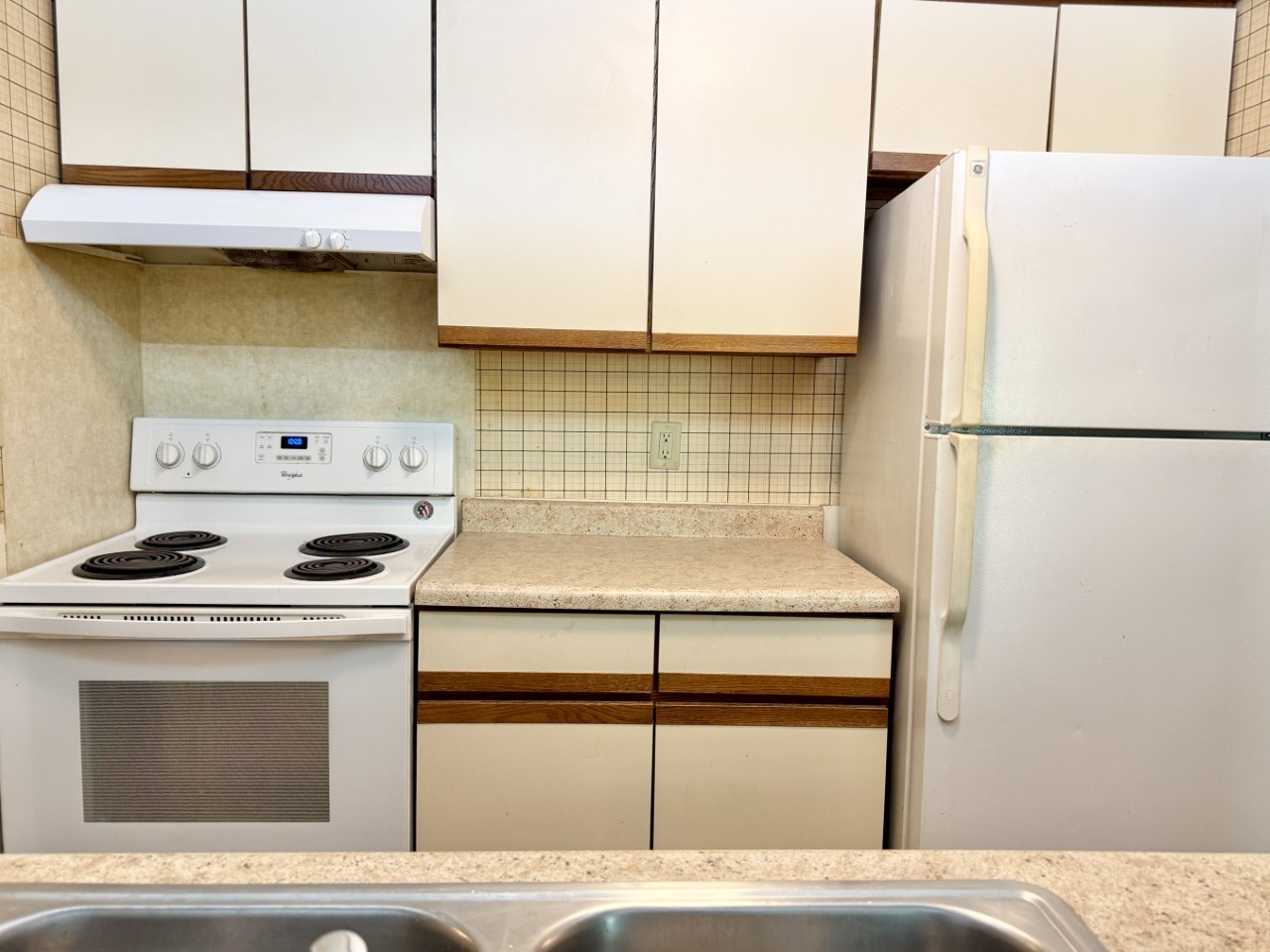 906 Benton Drive Iowa City IA 52246