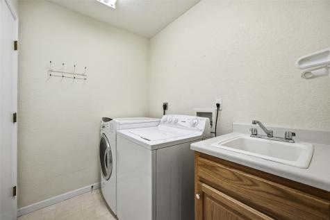 3250 Sunburst Avenue Marion IA 52302