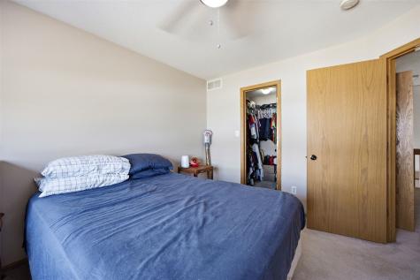 3160 English Glen Marion IA 52302