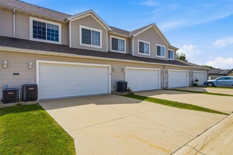 3160 English Glen Marion IA 52302