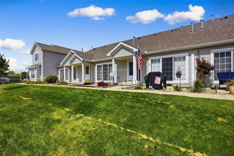 3160 English Glen Marion IA 52302