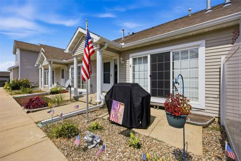 3160 English Glen Marion IA 52302