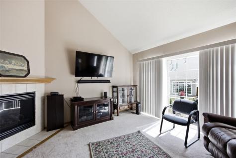 3160 English Glen Marion IA 52302
