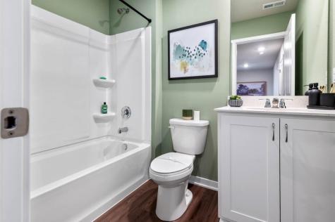 2435 Chloe Lane Hiawatha IA 52233