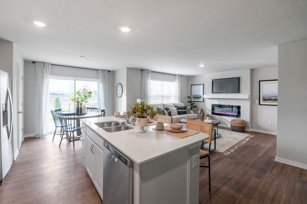 2435 Chloe Lane Hiawatha IA 52233