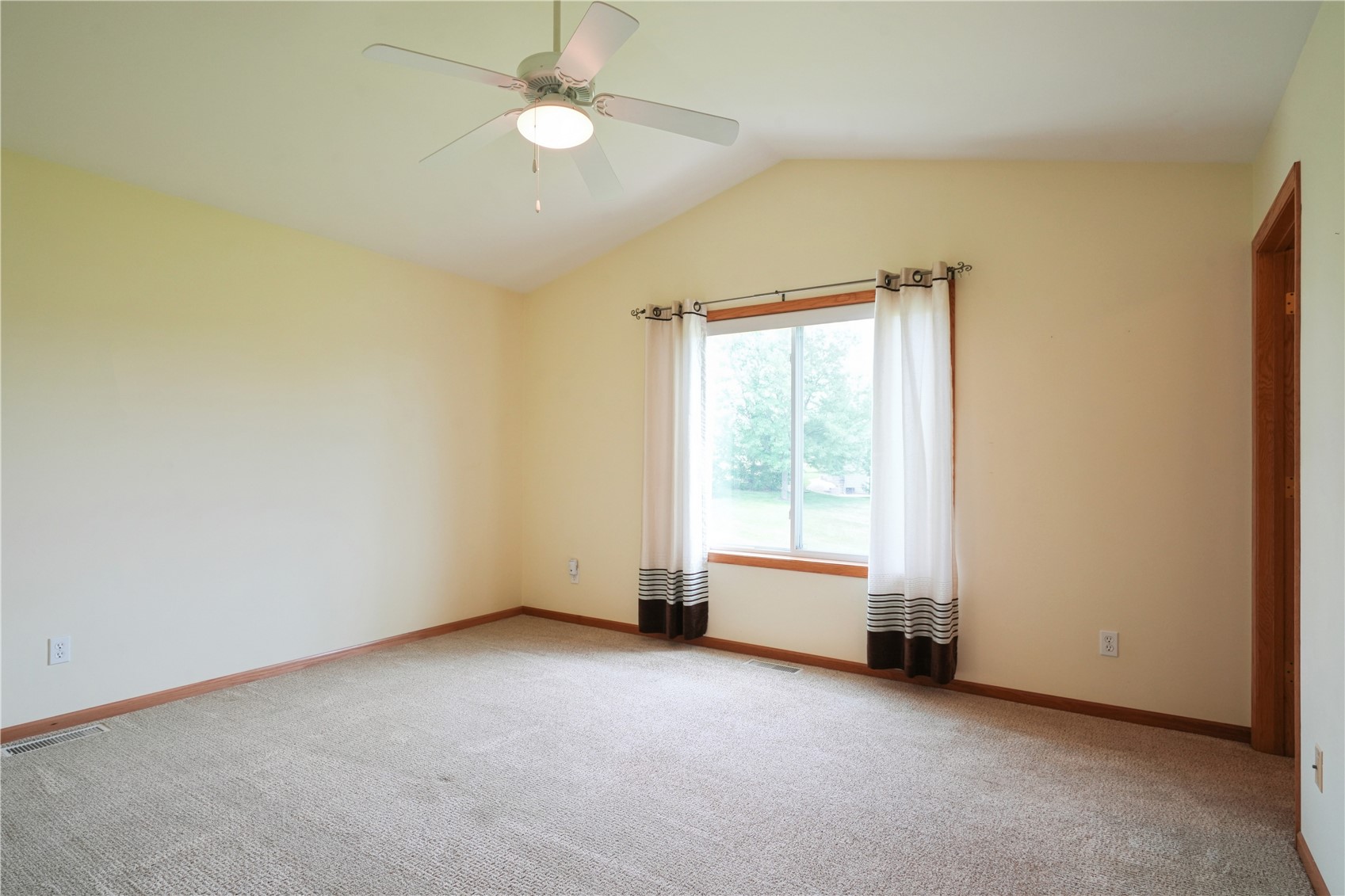 3301 Banar Drive SW Cedar Rapids IA 52404