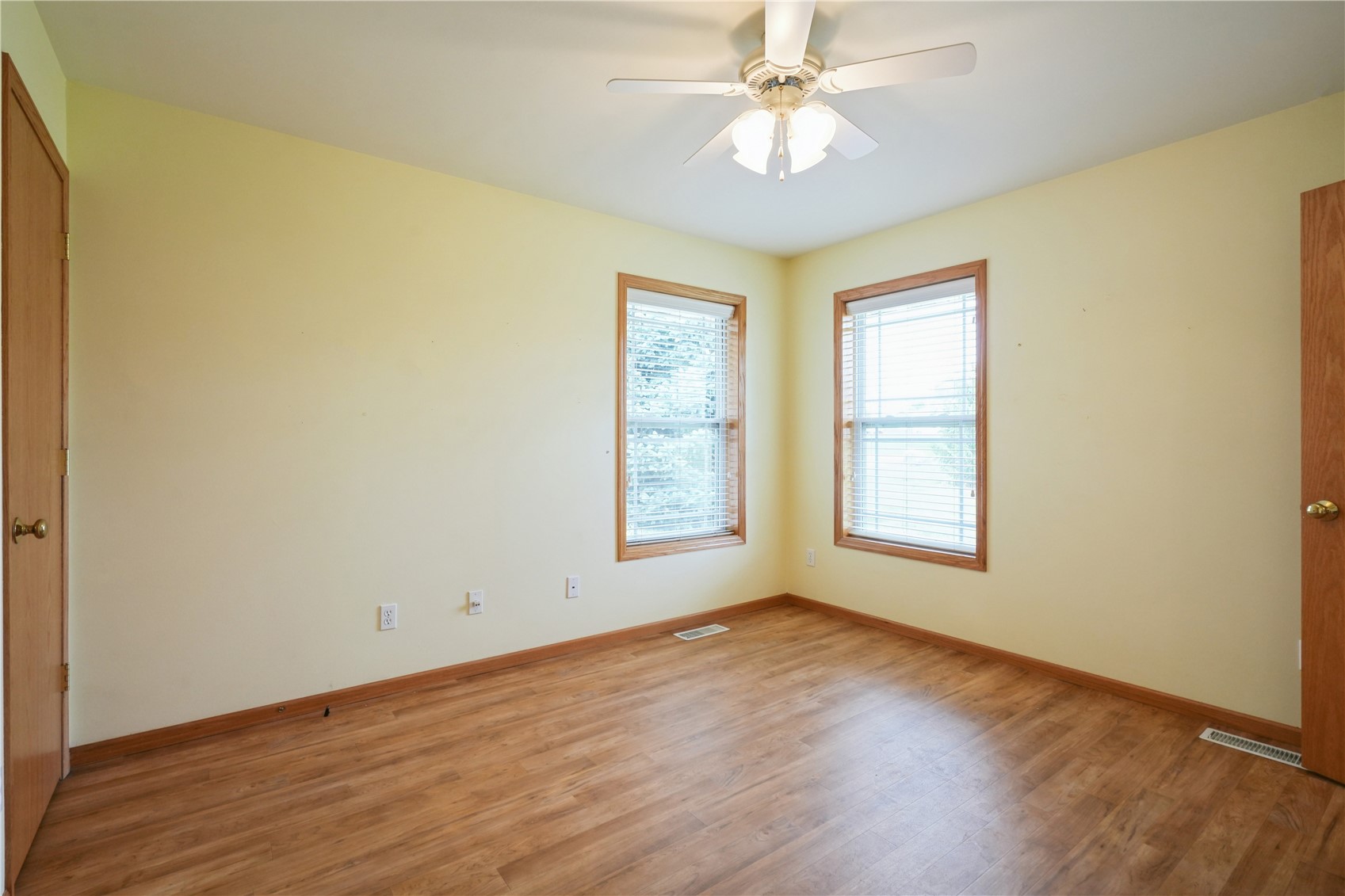 3301 Banar Drive SW Cedar Rapids IA 52404