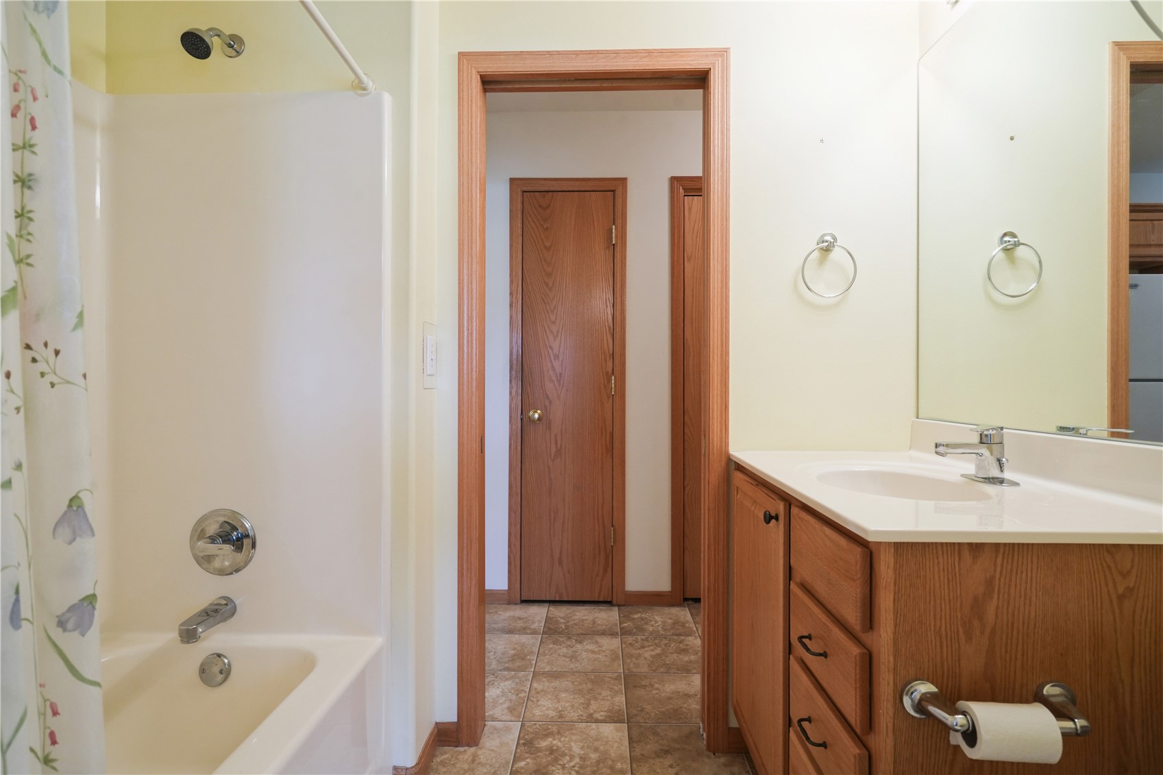 3301 Banar Drive SW Cedar Rapids IA 52404