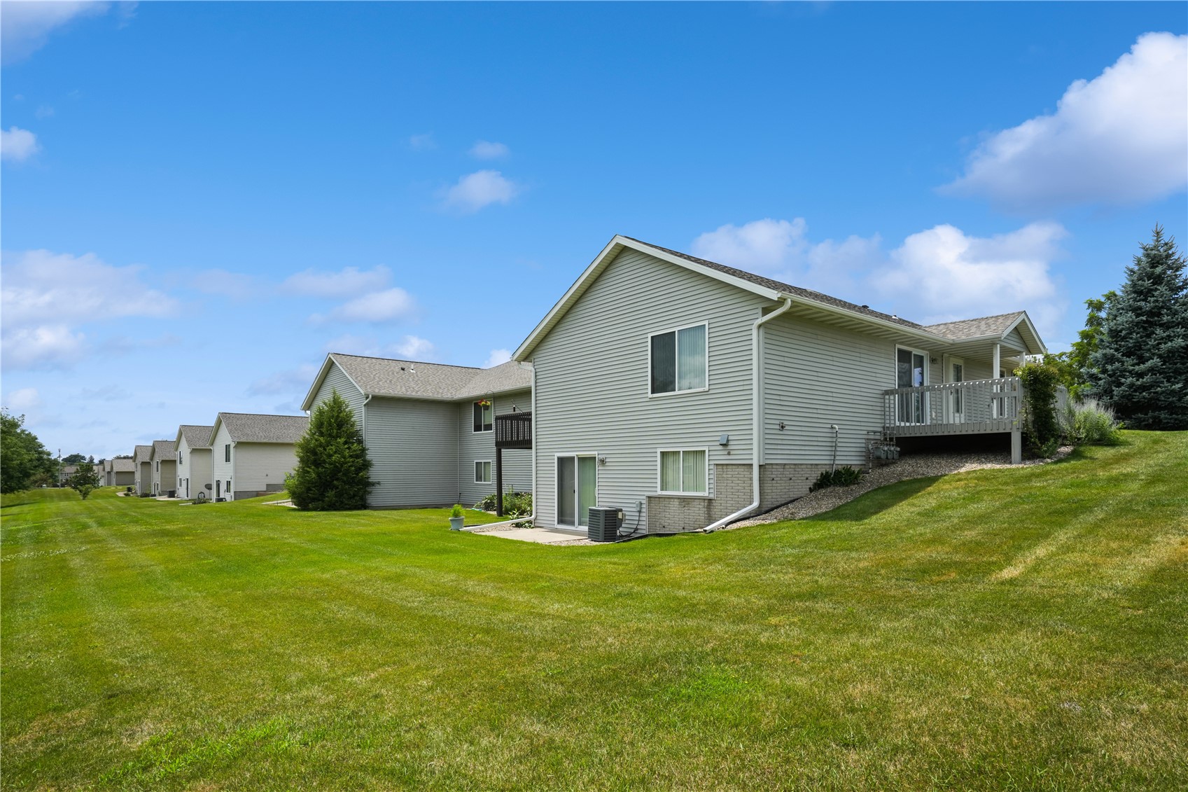3301 Banar Drive SW Cedar Rapids IA 52404