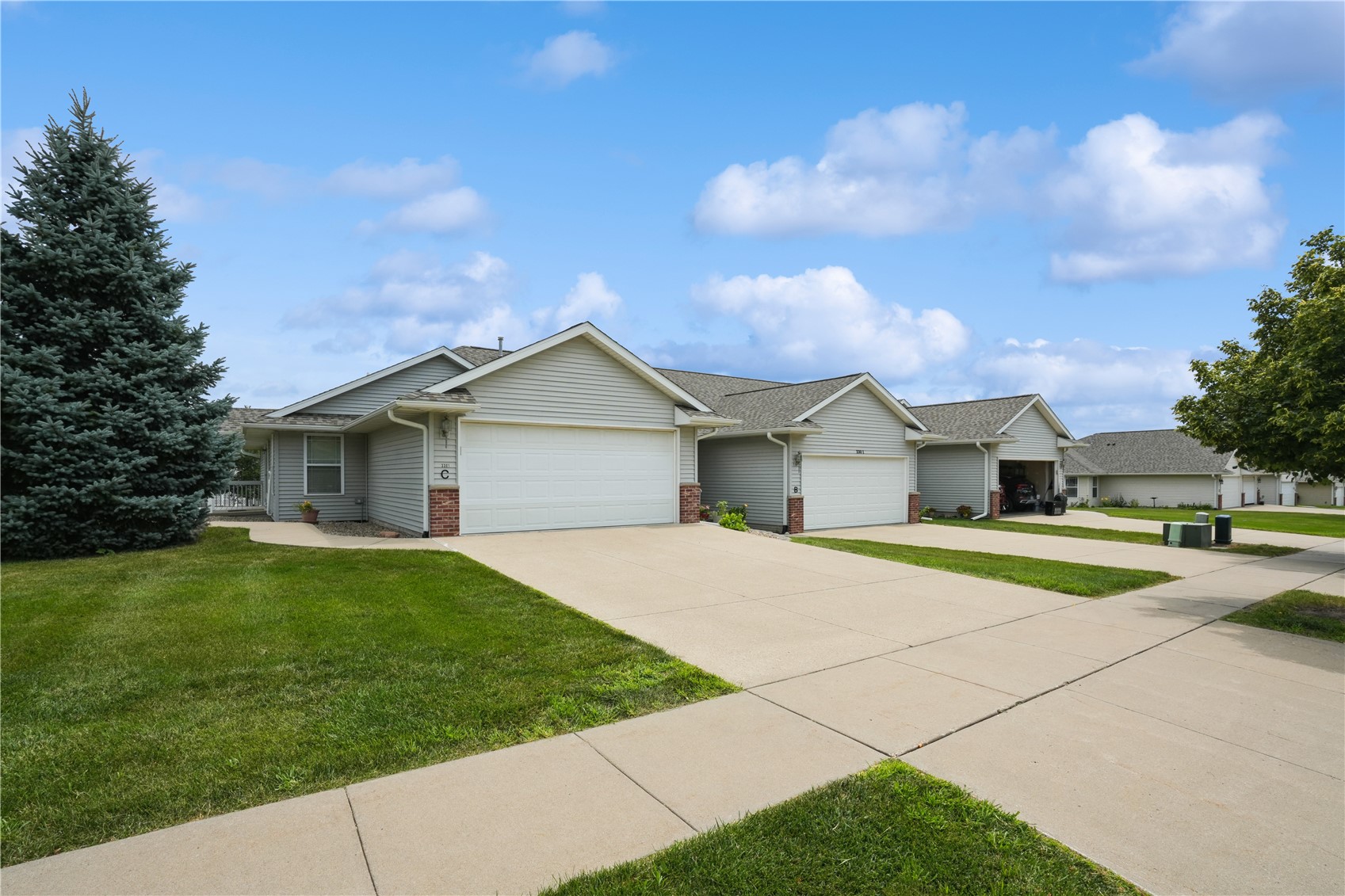 3301 Banar Drive SW Cedar Rapids IA 52404