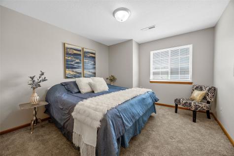1572 Vandello Circle North Liberty IA 52317