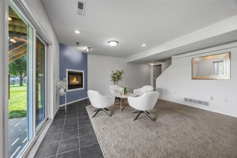 1572 Vandello Circle North Liberty IA 52317