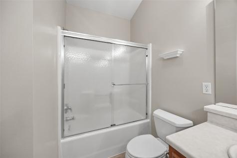 817 Winterberry Place NE Cedar Rapids IA 52402