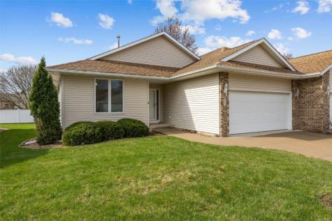 817 Winterberry Place NE Cedar Rapids IA 52402