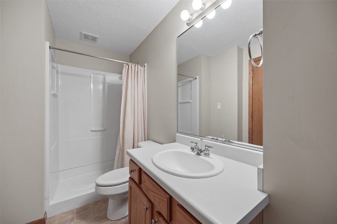 817 Winterberry Place NE Cedar Rapids IA 52402
