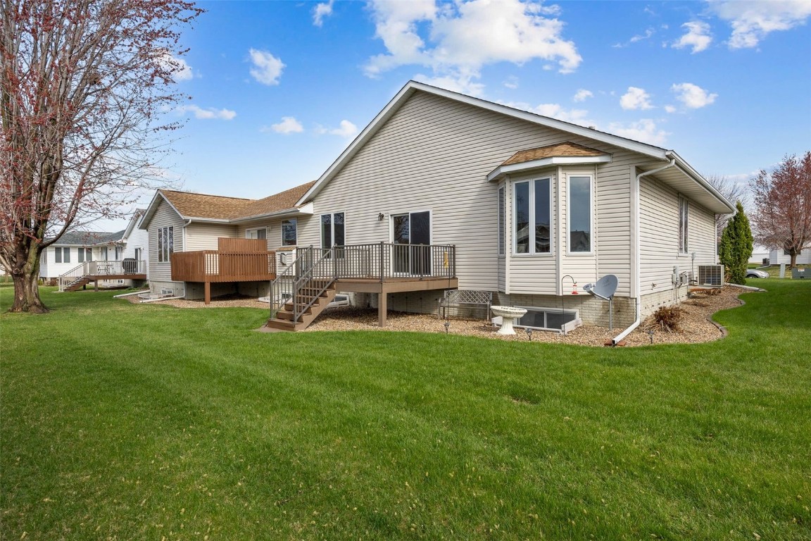 817 Winterberry Place NE Cedar Rapids IA 52402
