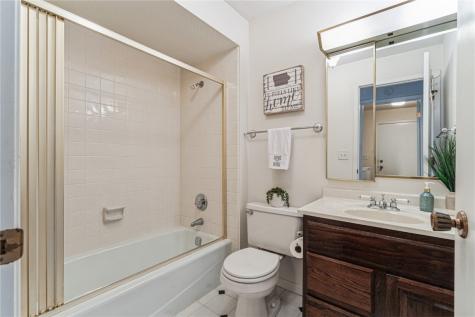 4571 Maureen Drive SE Cedar Rapids IA 52403