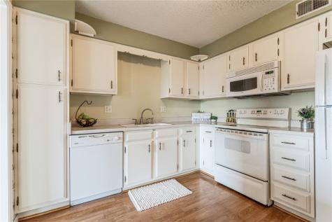 4571 Maureen Drive SE Cedar Rapids IA 52403