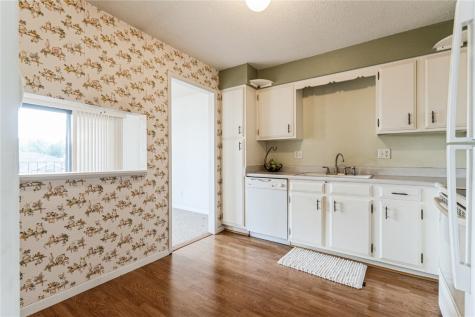 4571 Maureen Drive SE Cedar Rapids IA 52403