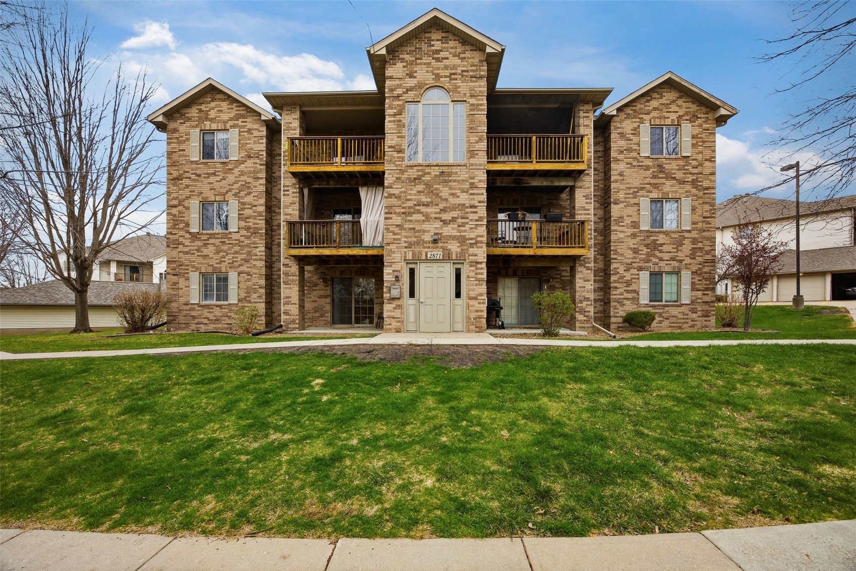 2871 Coral Court Coralville IA 52241