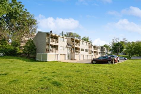 219 40th Street Drive SE Cedar Rapids IA 52403